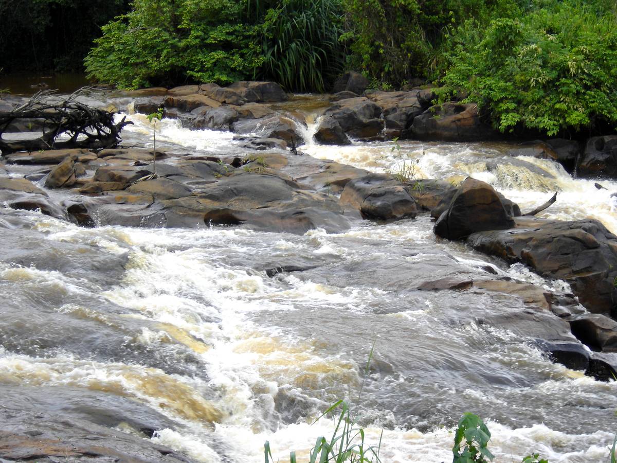 Boali falls, P.A.S. HOPFAN CAR